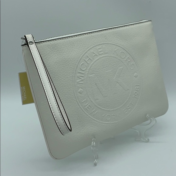 MICHAEL KORS FULTON SPORT XL ZIP CLUTCH WRISTLET - Picture 2 of 16